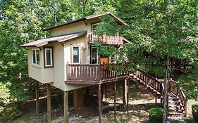 The Grand Treehouse Resort